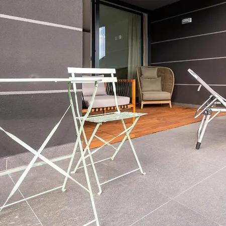 Dany Con Vista By Solutions * 네소